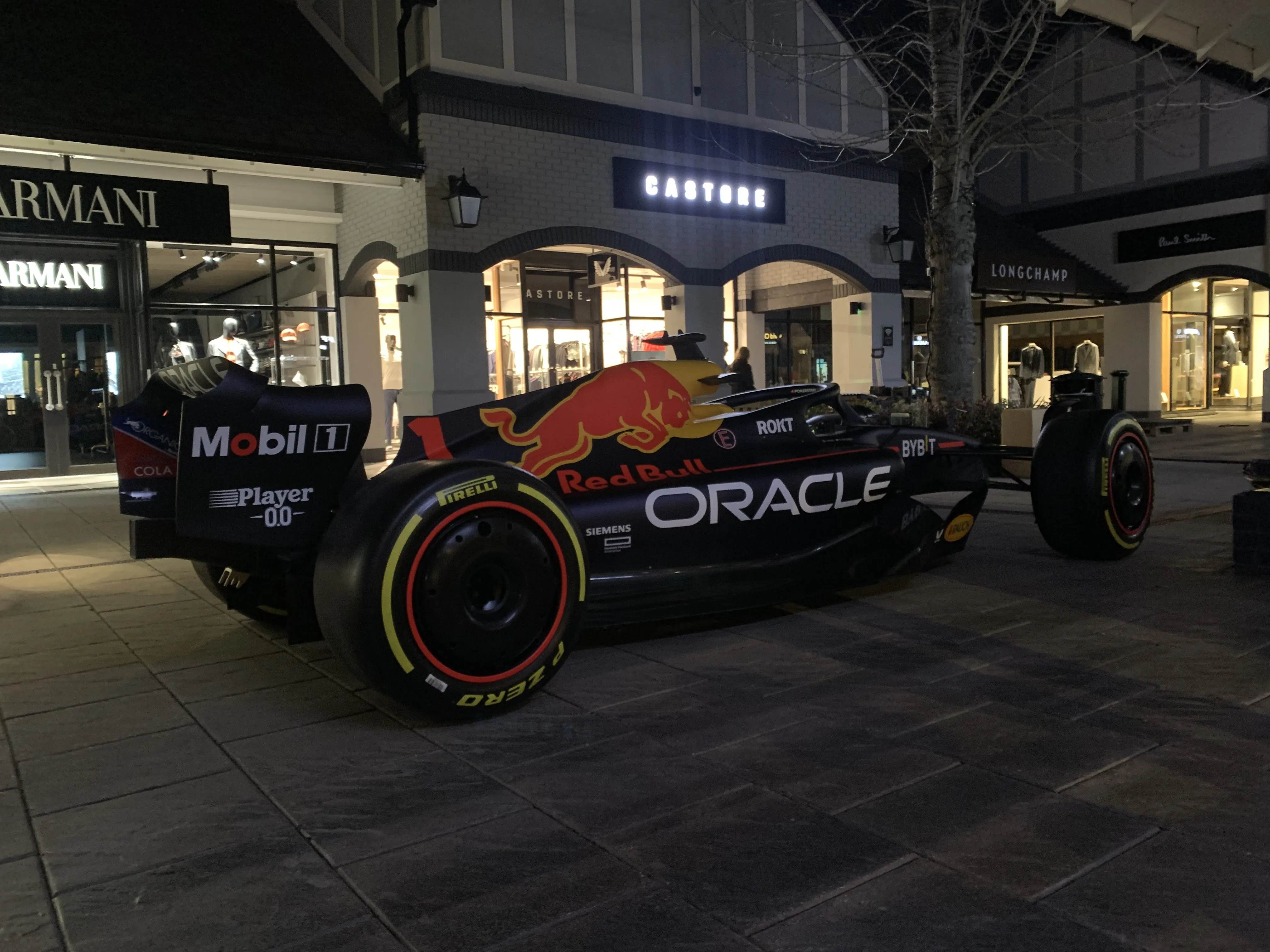 Castore x Oracle Red Bull Racing
