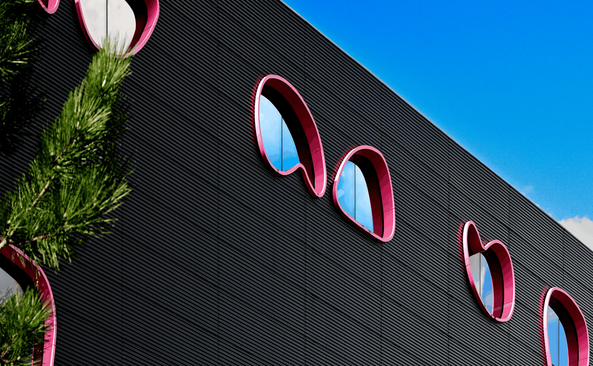 Maximalism in Retail Design