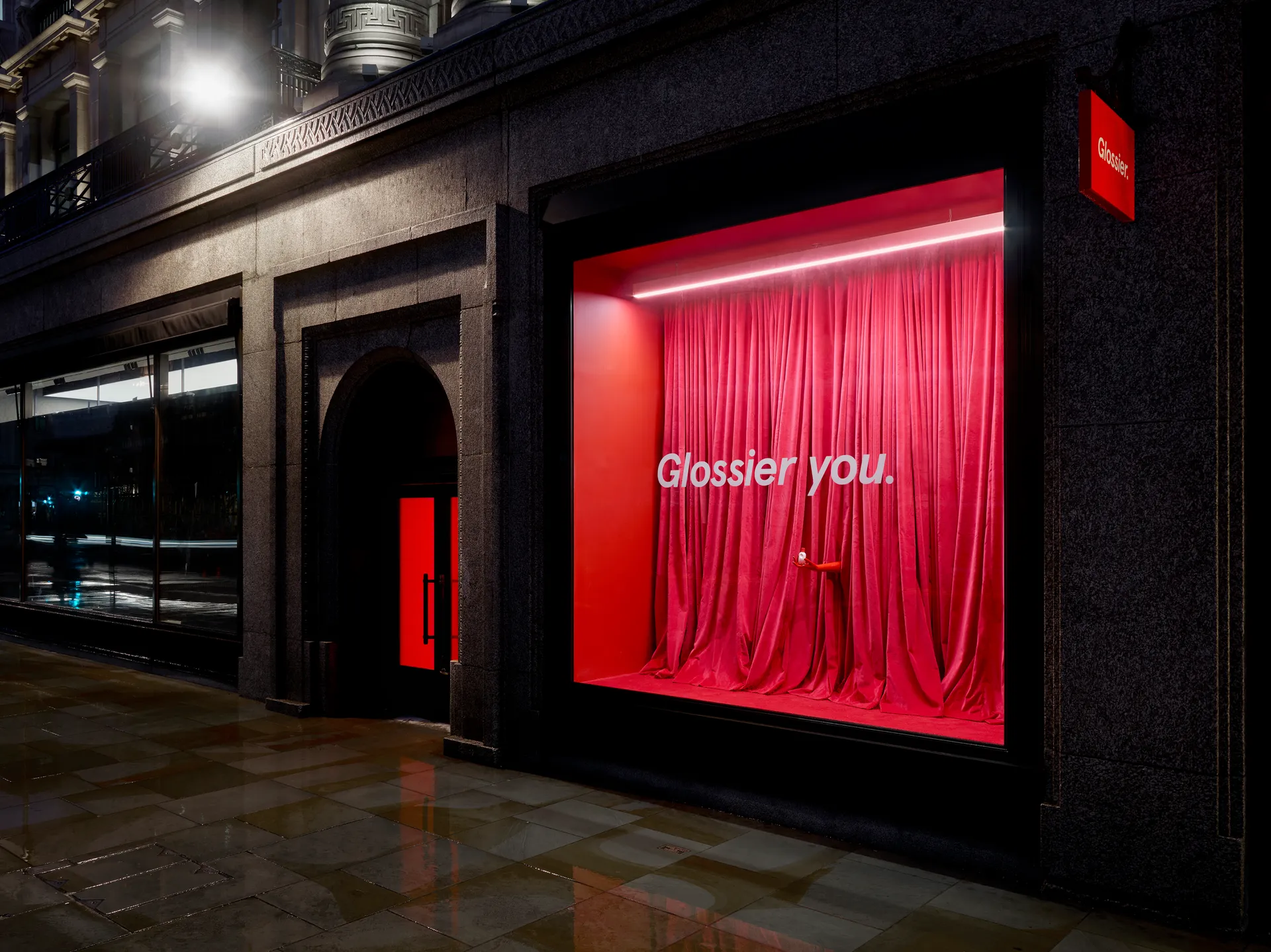 Glossier Pop-Up