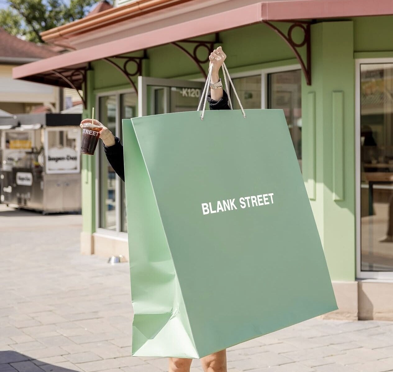 Brand storytelling: The power of oversized marketing